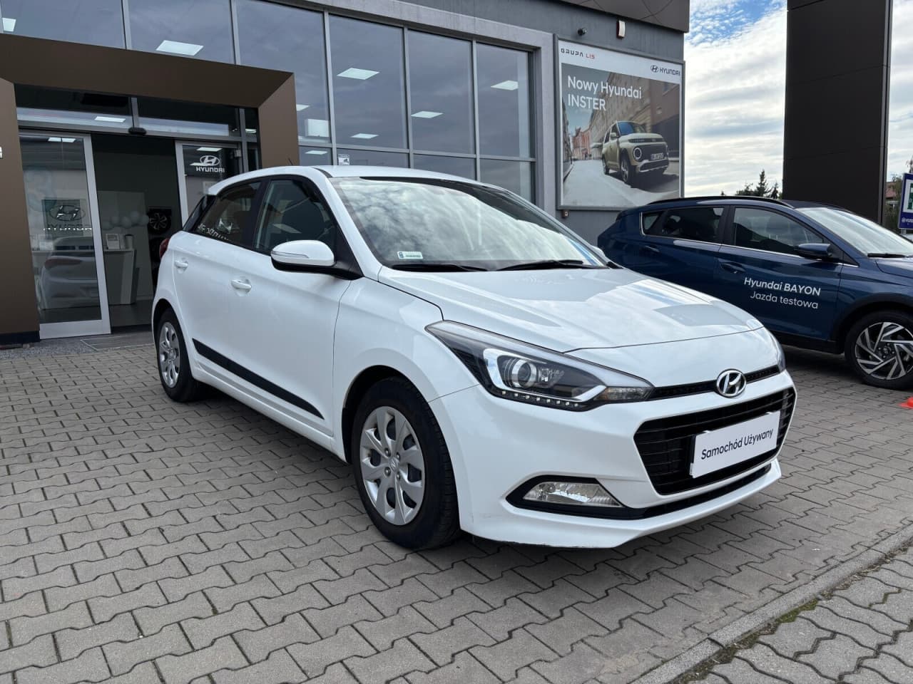 Hyundai i20 - zdjęcie 8