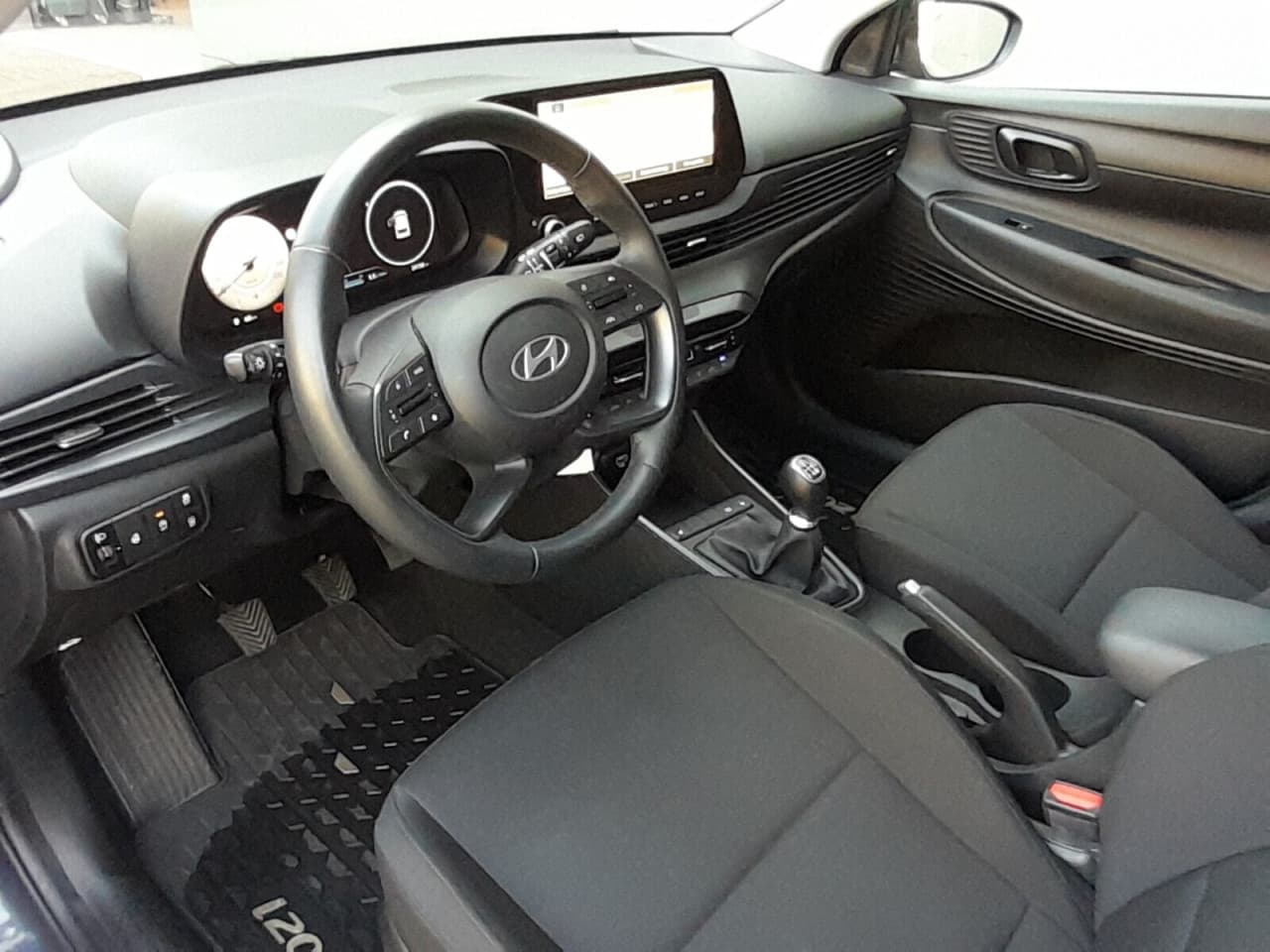 Hyundai i20 - zdjęcie 11