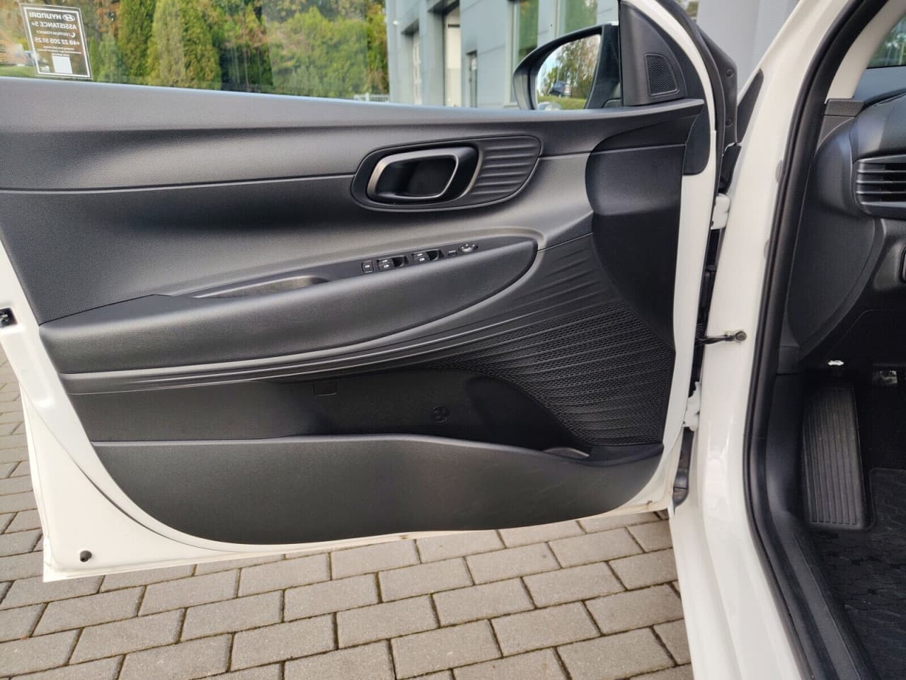 Hyundai i20 - zdjęcie 11