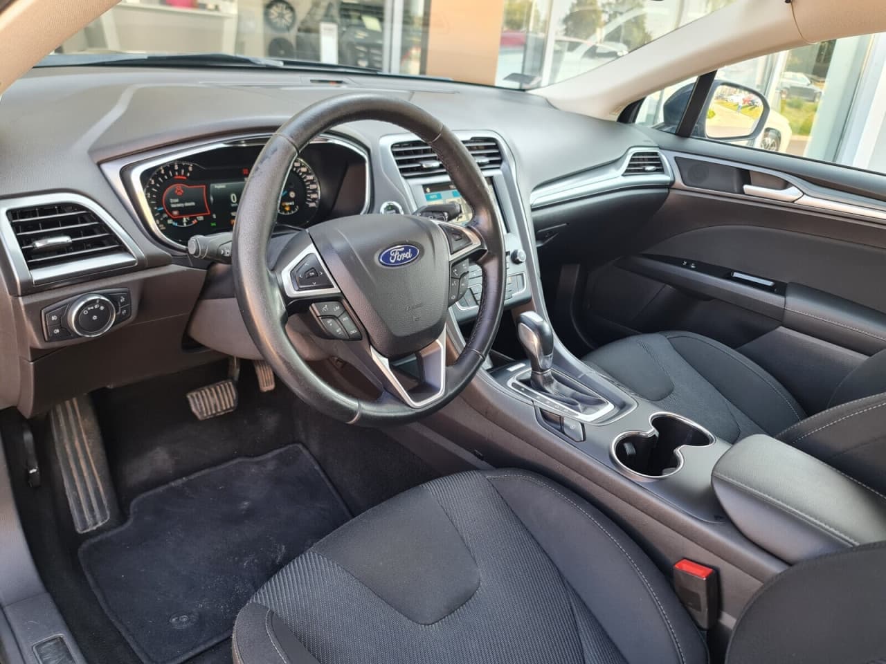 Ford Mondeo - zdjęcie 12