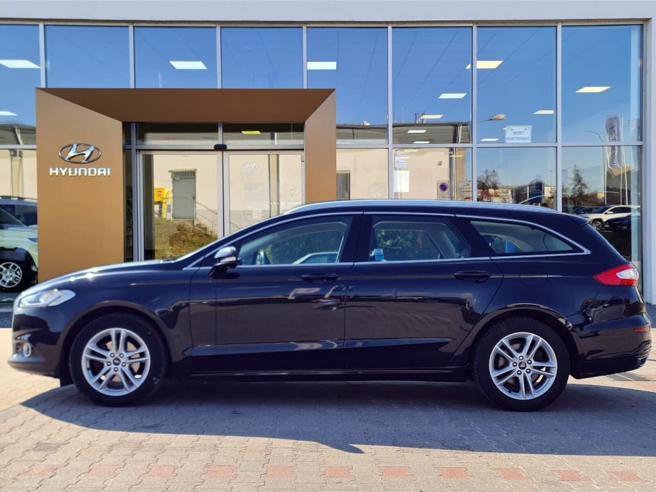 Ford Mondeo - zdjęcie 2