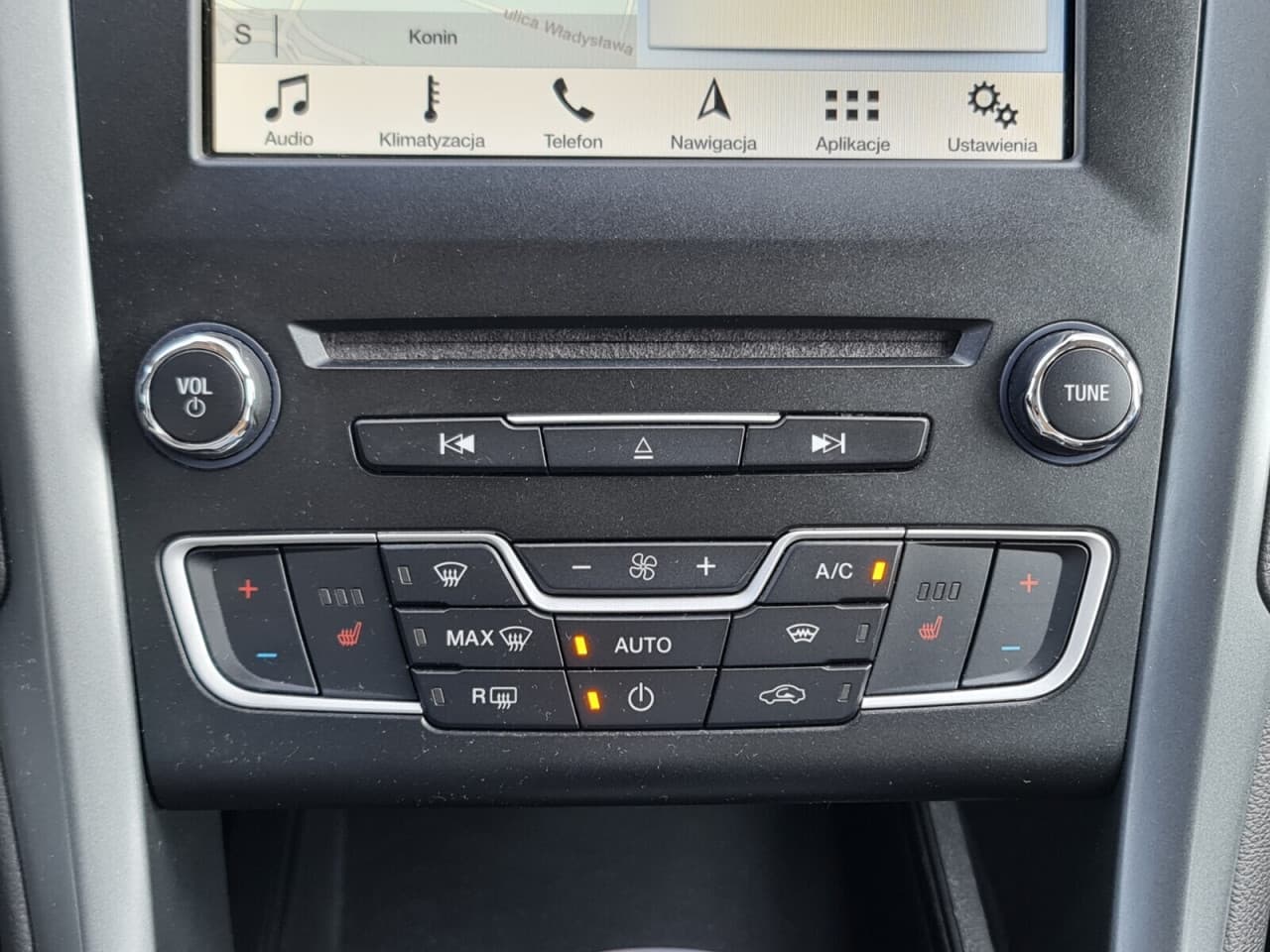 Ford Mondeo - zdjęcie 20
