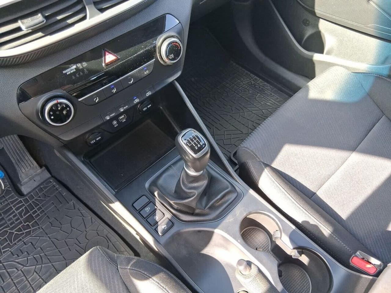 Hyundai Tucson - zdjęcie 7